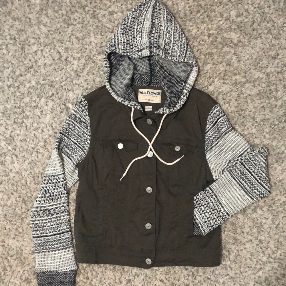 Girls Wallflower Bomber Jacket Size L Army Green (Worn Once)